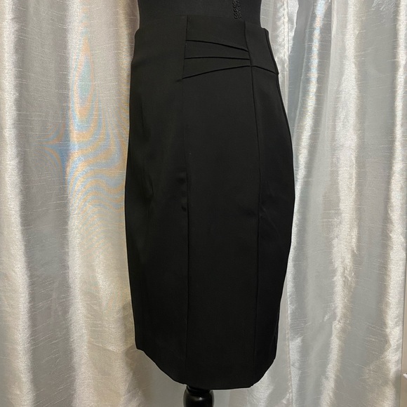 Express Casual Skirt NEW with Out Tag - Picture 2 of 4